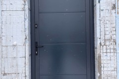 Nebentuere_Glatt_7016_alles_lackiert